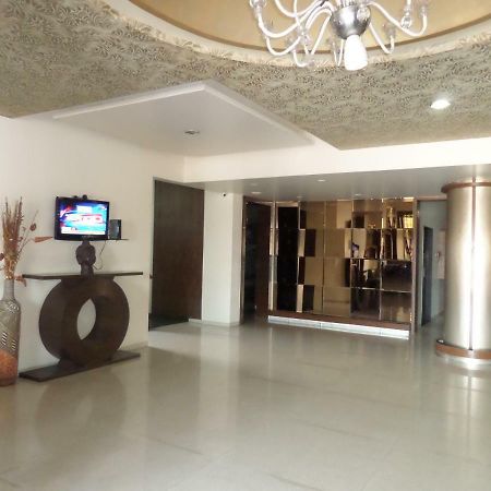 Matrix Inn Chakan Bagian luar foto