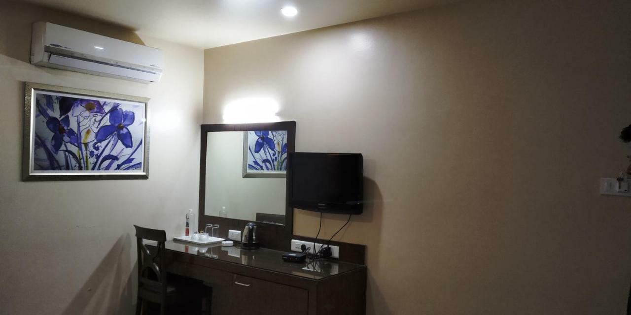 Matrix Inn Chakan Bagian luar foto