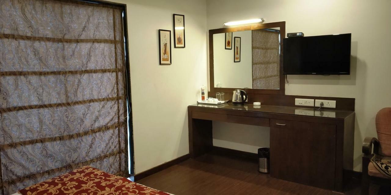 Matrix Inn Chakan Bagian luar foto