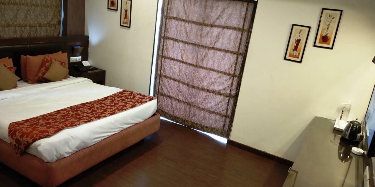 Matrix Inn Chakan Bagian luar foto